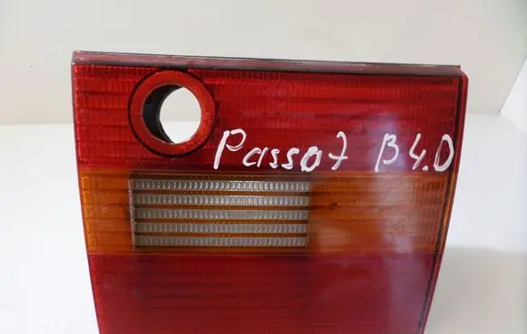 Volkswagen PASSAT B4 Tailgate rear/tail lights 3A9345108