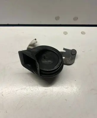 Audi A4 S4 B9 Horn signal 8W0951223