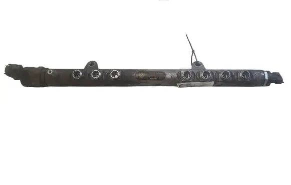 Volvo XC60 Fuel main line pipe 30777759 0445215025