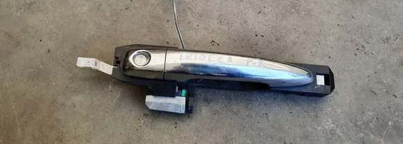 Subaru Tribeca Front door exterior handle
