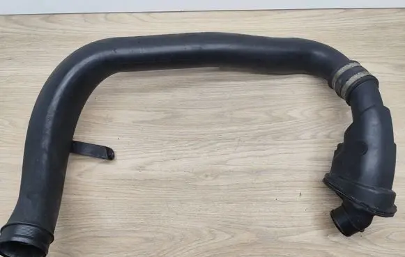 Volvo XC70 Intercooler hose/pipe 30778732