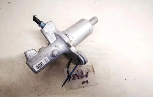 BMW 5 GT F07 Clutch master cylinder