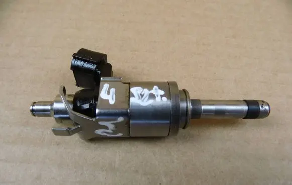 Mazda CX-5 II Fuel injector PE2713250