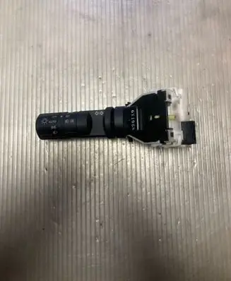 Nissan Qashqai Indicator stalk NILES14425 14425