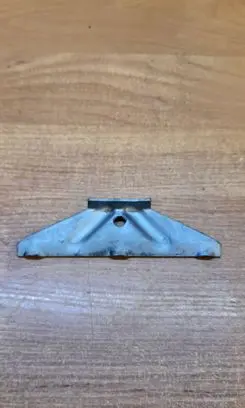 Battery bracket