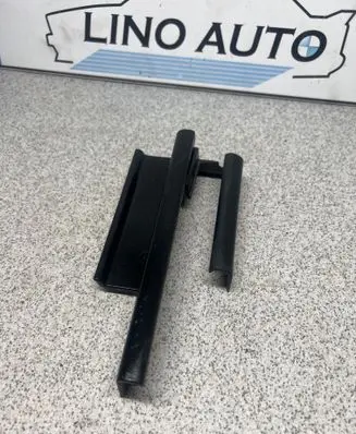 BMW 5 E60 E61 Front driver seat rail 7007695
