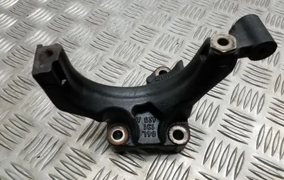 Seat Leon (5F) Other engine bay part 04L131625A