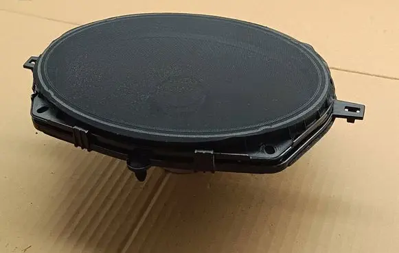 Chrysler Pacifica Rear door speaker 68272200AC 01622J0091 8943010302D