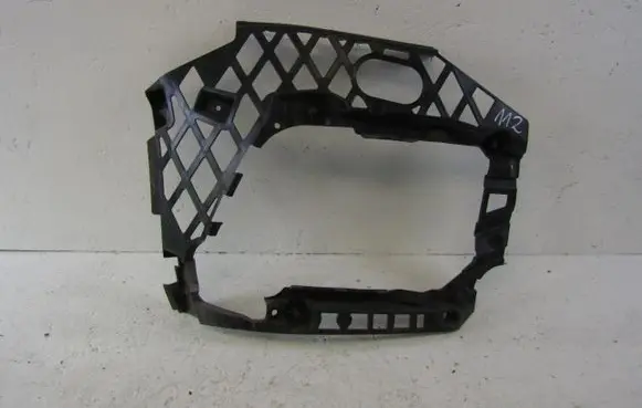 Volkswagen PASSAT B8 Front bumper mounting bracket 3G0807178E