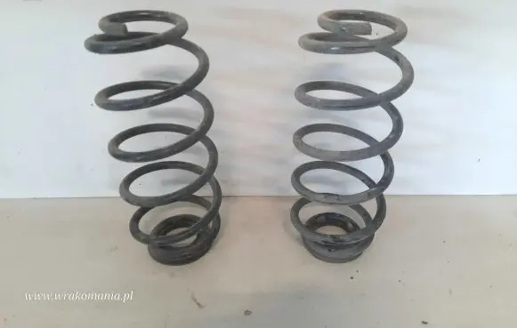 Toyota Yaris Rear coil spring