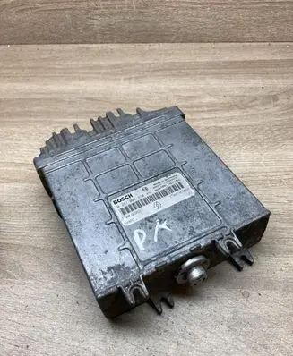 Renault Megane I Engine control unit/module ECU 7700107088 7700109622 0281001810