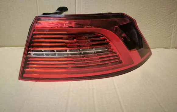 Volkswagen PASSAT B8 Rear/tail lights 3G5945208 81420201