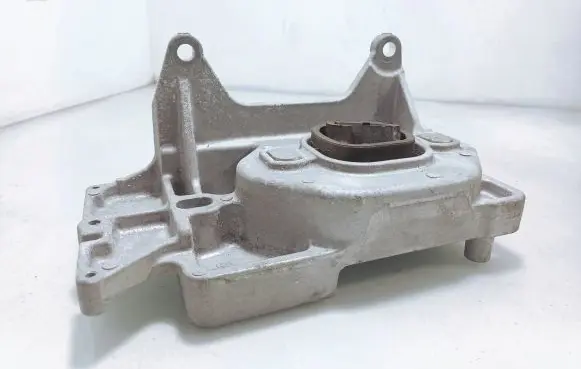 Nissan Juke I F15 Gearbox mount