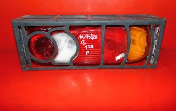 Renault Master III Rear/tail lights