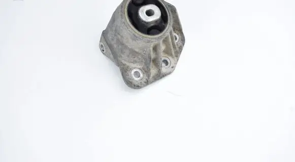 Audi A8 S8 D3 4E Rear differential mounting bracket 4E0599133C