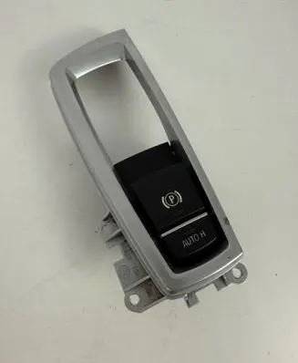 BMW 5 F10 F11 Hand parking brake switch 6822518