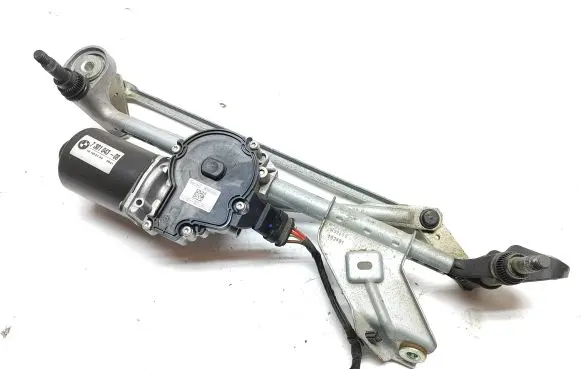 BMW 2 F46 Front wiper linkage 7301043 161962144 0041