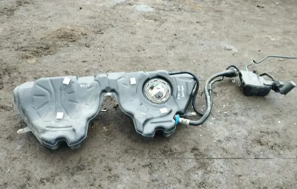 BMW 5 F10 F11 Fuel filter 