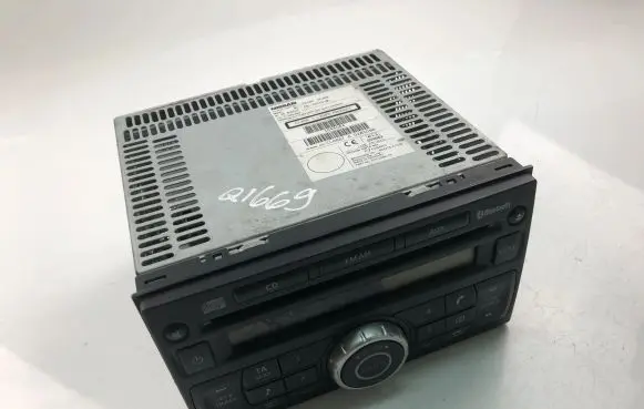 Nissan Navara D22 Radio/CD/DVD/GPS head unit