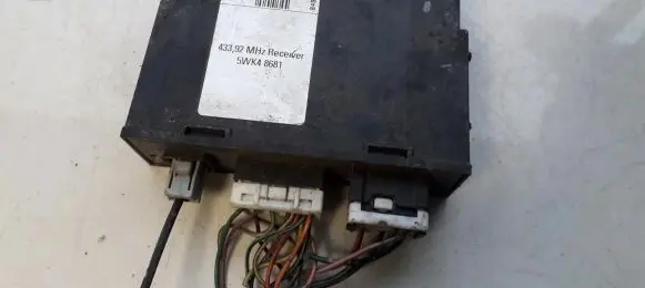Nissan Primera Other control units/modules 285969f96 285969f963