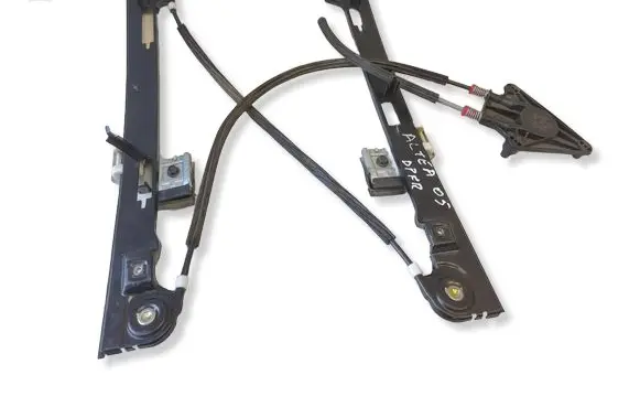 Seat Altea Front door window regulator with motor 