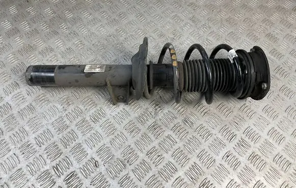 Front shock absorber with coil spring