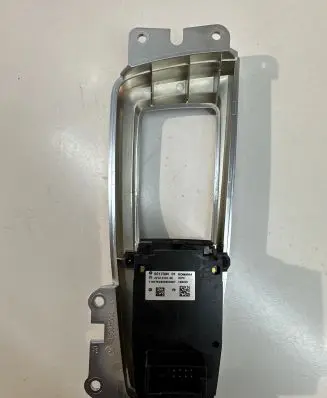 BMW 5 F10 F11 Hand parking brake switch 9217594