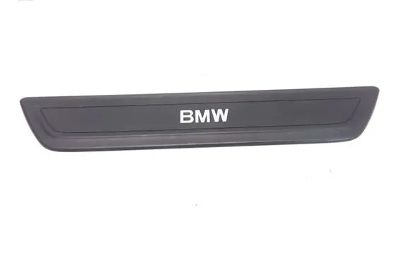 BMW X3 F25 Side skirt front trim 7205597