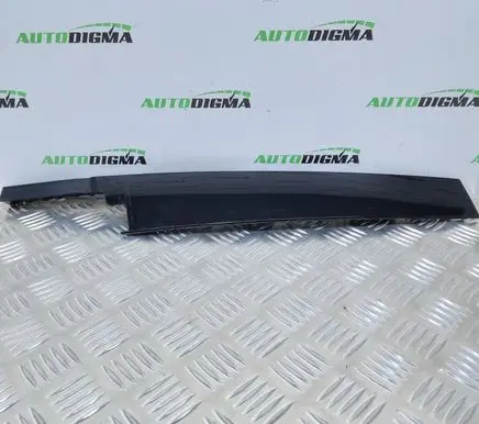 Seat Ibiza V (KJ) Front door glass trim molding 6F0837901D