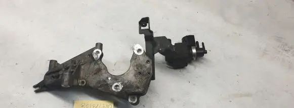 Audi A6 S6 C6 4F Fuel pump bracket 059130147H