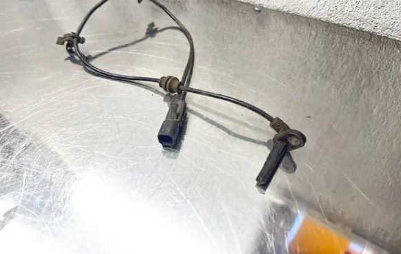 Opel Zafira C ABS rear brake sensor 13315320