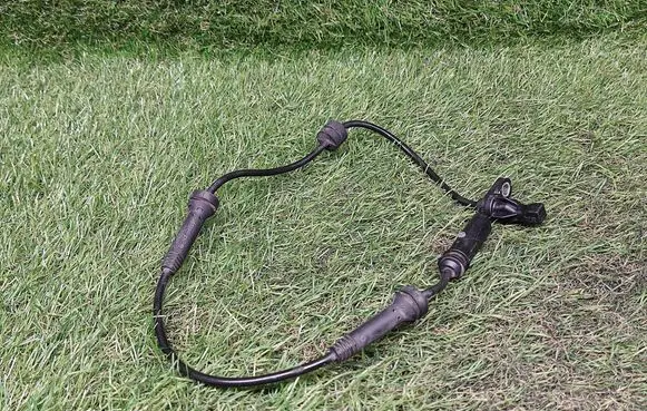 BMW 3 F30 F35 F31 ABS brake wheel speed sensor 6791223 679122303