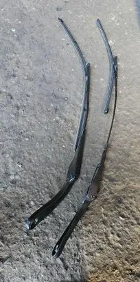 BMW 4 F32 F33 Front wiper blade arm brak
