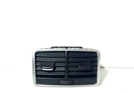 Rear air vent grill