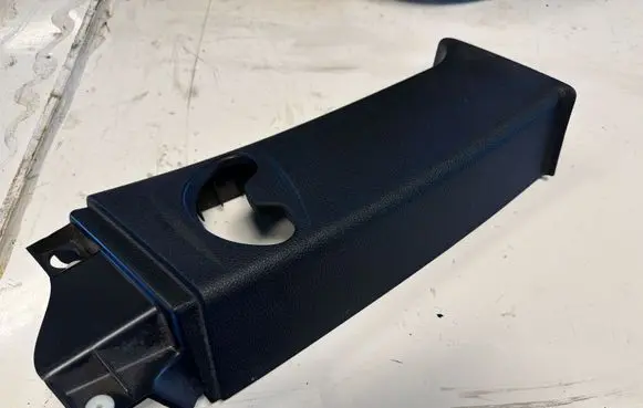 BMW 3 E90 E91 (B) pillar trim (top) 7058334
