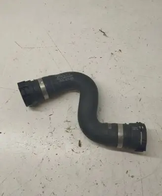 Audi A4 S4 B9 8W Engine coolant pipe/hose 8W0122101A