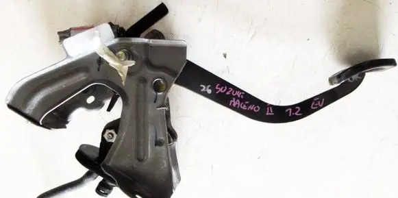 Suzuki Baleno IV Clutch pedal 49079M68P51