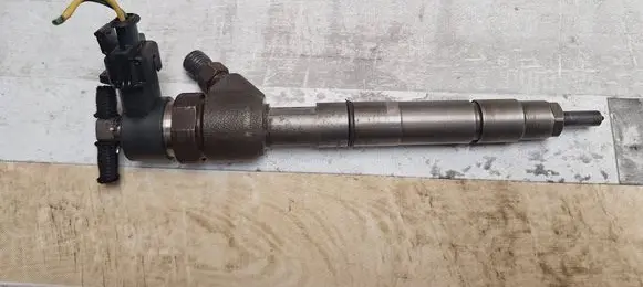 Honda FR-V Fuel injector 0445110296