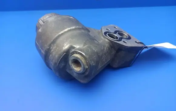 Lexus IS 220D-250-350 Oil filter mounting bracket LEXUSIS