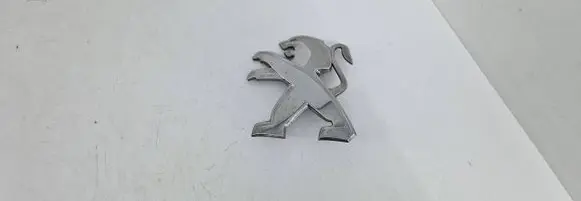 Peugeot 5008 II Manufacturer badge logo/emblem 9811882477