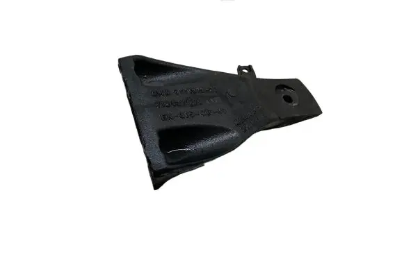 BMW 5 E60 E61 Engine mounting bracket 6771072