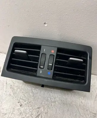 BMW 3 E90 E91 Rear air vent grill 7129556 6932023