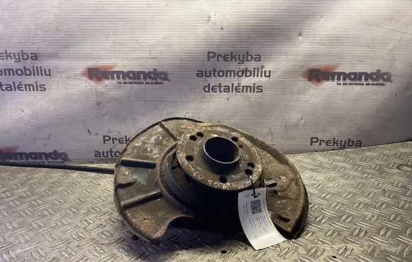 Mercedes-Benz S W220 Rear wheel hub