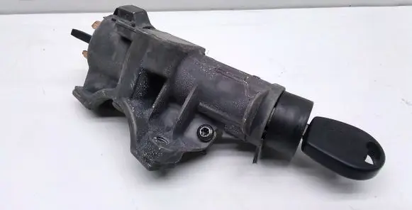 Volkswagen Golf IV Ignition lock 4B0905851C