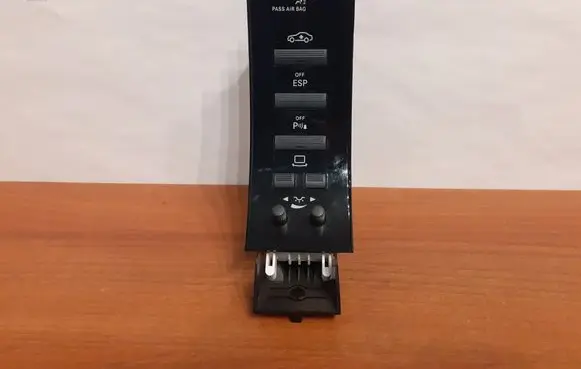 Mercedes-Benz S W221 ESP (stability program) switch 7414 A2218202910
