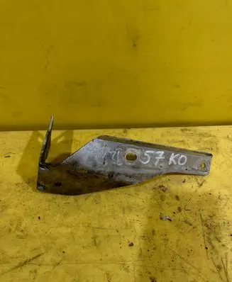 Volvo XC90 Fender mounting bracket 268KM