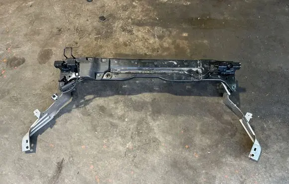 Volvo XC40 Top upper radiator support slam panel 32297098 S0MSZ
