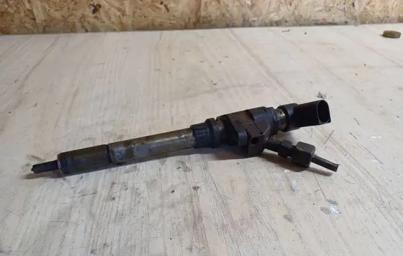 Peugeot 407 Fuel injector 9647247280