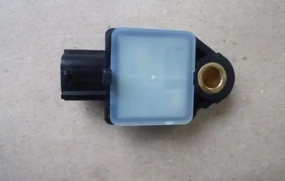 KIA Ceed Airbag deployment crash/impact sensor 959202H000 X196