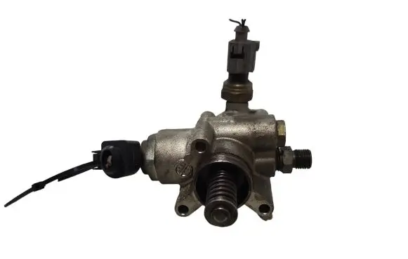 Audi A6 S6 C6 4F Fuel injection high pressure pump 06F127025F HFS853102A